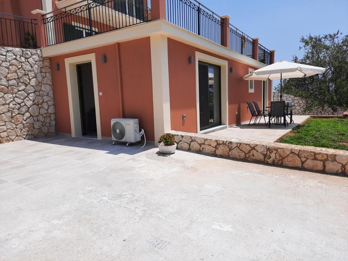 Freesia Grand Sea View Residence Svoronata Exterior photo